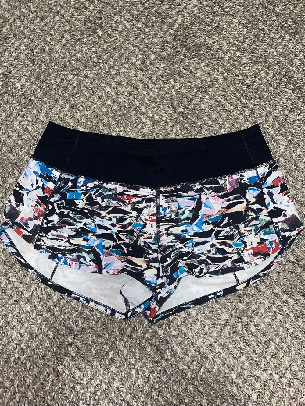 Lululemon Speed Up Shorts - Culture Clash Multi Black / Black; Size 6